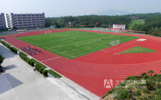 学校操场塑胶跑道