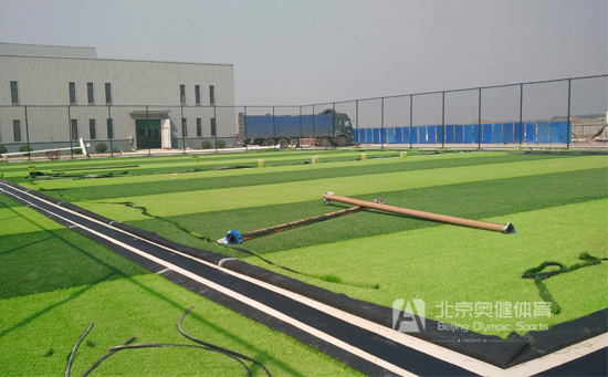 人造草坪足球场铺装方案