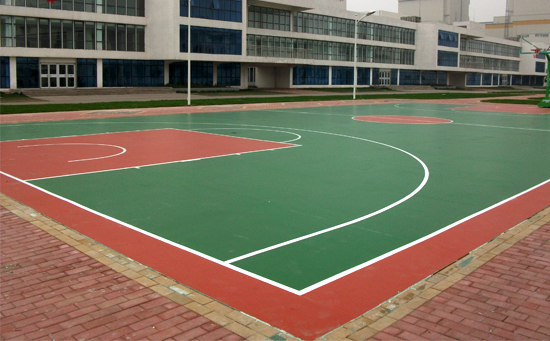 篮球场塑胶地面多少钱一平方