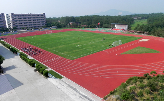 影响塑胶跑道操场价格因素