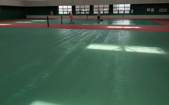室内网球场面层施工图片