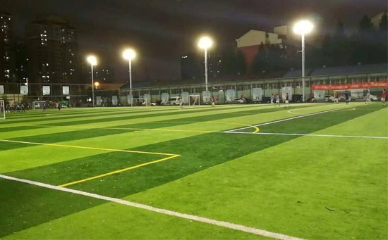 人造草足球场照明系统