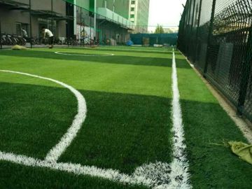 北京人造草足球场施工工程案例回龙观足球培训中心