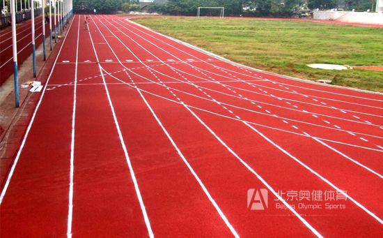 透气型塑胶跑道对基础要求及处理步骤